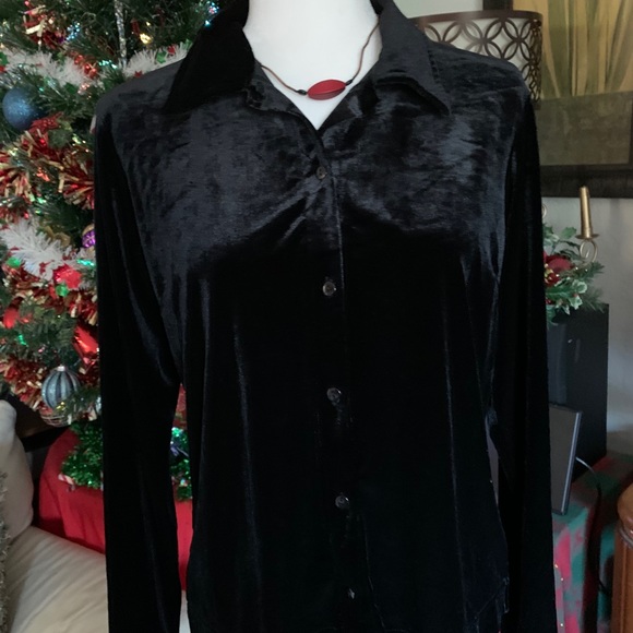 Blazer - Picture 1 of 2